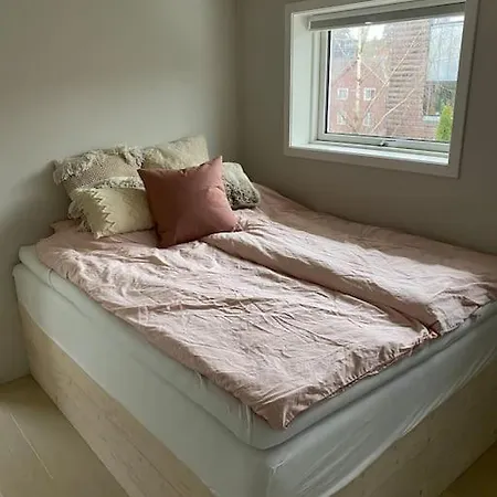 Ferienhaus Flott Enebolig, Med 3 Soverom Og 2 Bad, Med Kort Vei Til Sentrum *