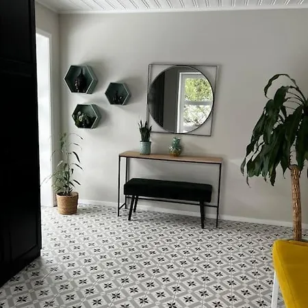 Ferienhaus Flott Enebolig, Med 3 Soverom Og 2 Bad, Med Kort Vei Til Sentrum *